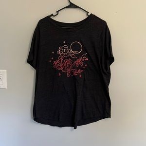 Old Navy short sleeve T-shirt size XXL lightly worn